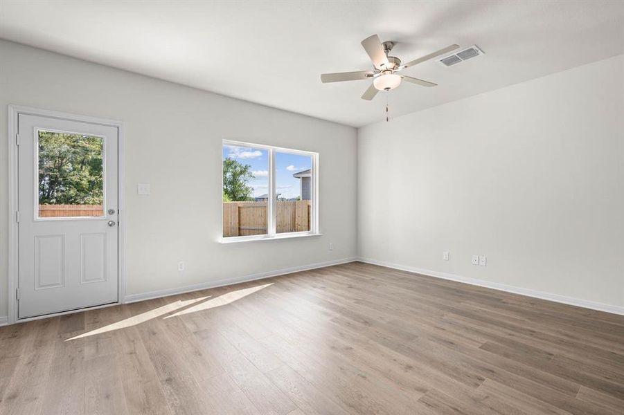 Spacious, unfurnished interior of a new home in Big Sky Estates, Ponder (Image 8).