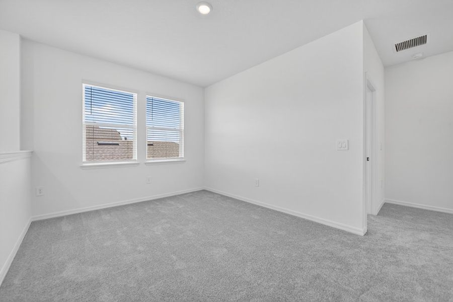 Spacious, unfurnished interior of a new home in Westview Community Group Page, Poinciana (Image 12).