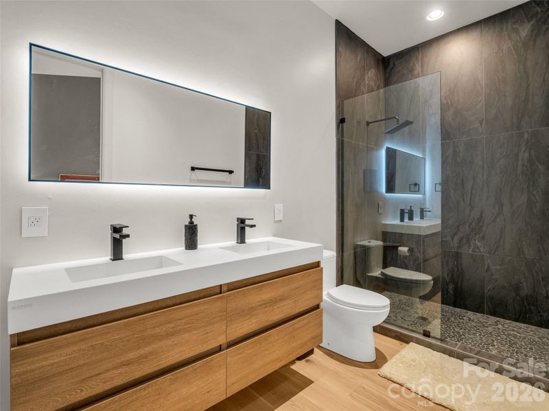 Furnished interior view inside a new home in , Lake Lure (Image 10).