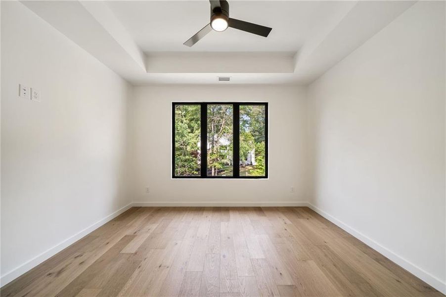 Spacious, unfurnished interior of a new home in , Atlanta (Image 43).
