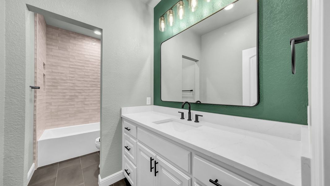 Representative furnished interior of a home built from the Ava by Zeal Home Builders in Patti Lynn Hills, Paradise (Image 18).