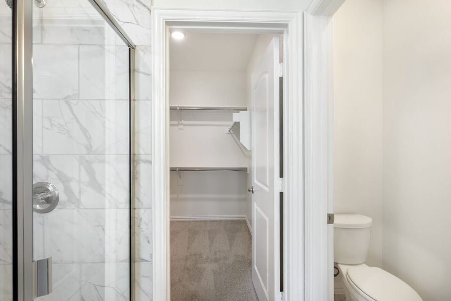 Representative furnished interior of a home built from the Hawthorne by UnionMain Homes in Edgewater, Fate (Image 7).