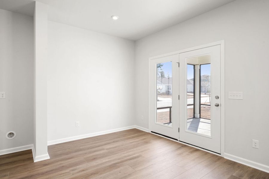 Spacious, unfurnished interior of a new home in Heartwood, Richmond Hill (Image 29).