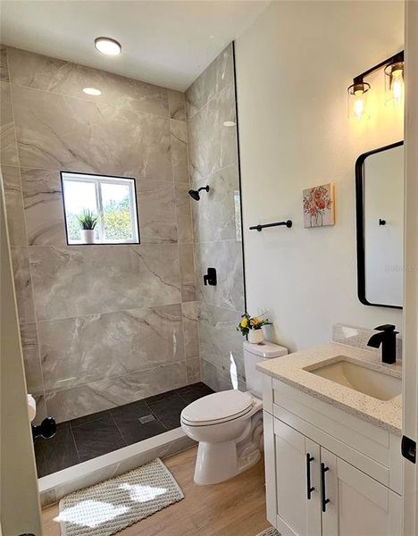 Furnished interior view inside a new home in , Ocala (Image 25).