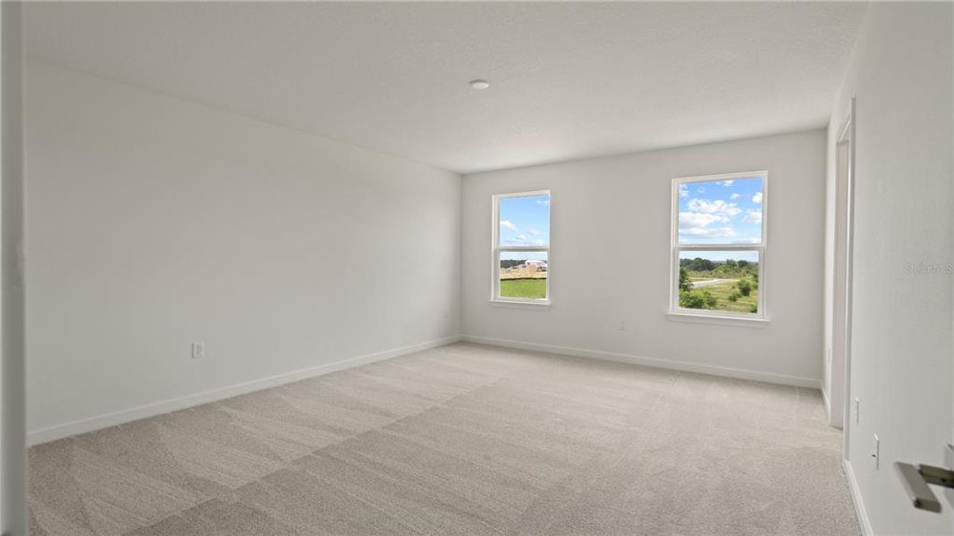 Spacious, unfurnished interior of a new home in Hamilton Bluff, Lake Hamilton (Image 11).