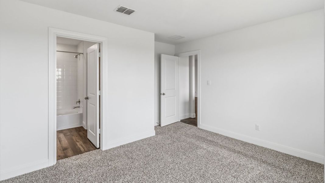 Spacious, unfurnished interior of a new home in Railhead, Cedar Creek (Image 26). Spacious, unfurnished interior of a new home in Railhead, Cedar Creek (Image 26).