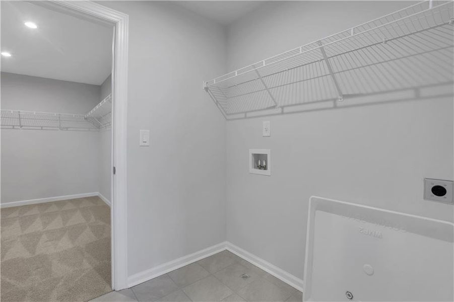 Spacious, unfurnished interior of a new home in Acacia, Cumming (Image 51).