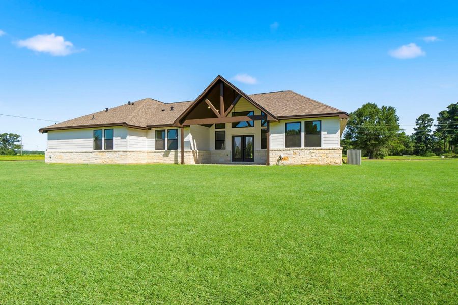 Exterior details and patio area of a home in , Centerville (Image 26).