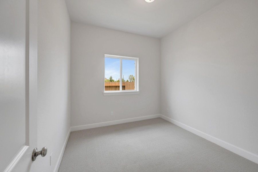 Spacious, unfurnished interior of a new home in Brookewater - Ascent Collection, Rosenberg (Image 26).