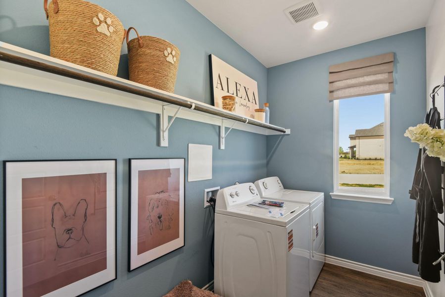 Photos are a representation of the floor plan. Options and interior selections will vary. Photos are a representation of the floor plan. Options and interior selections will vary.