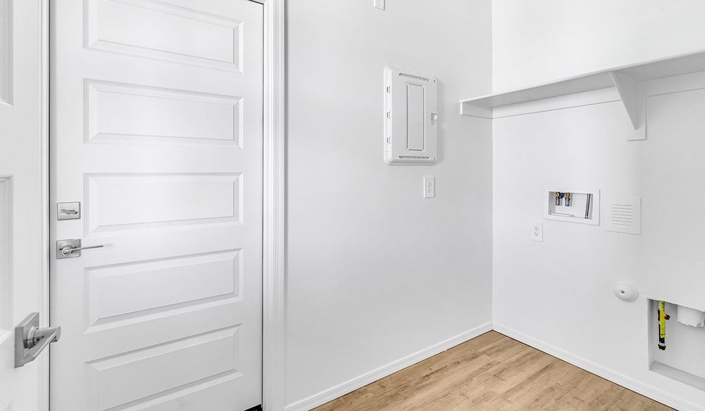Spacious, unfurnished interior of a new home in Blackhawk, Tucson (Image 29). Spacious, unfurnished interior of a new home in Blackhawk, Tucson (Image 29).