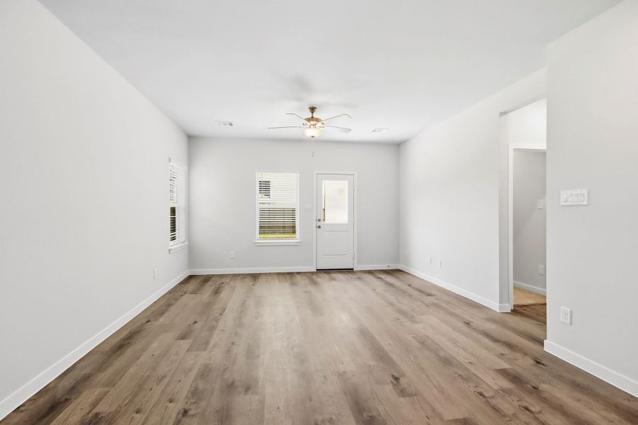 Spacious, unfurnished interior of a new home in Maple Woods, Hockley (Image 14).