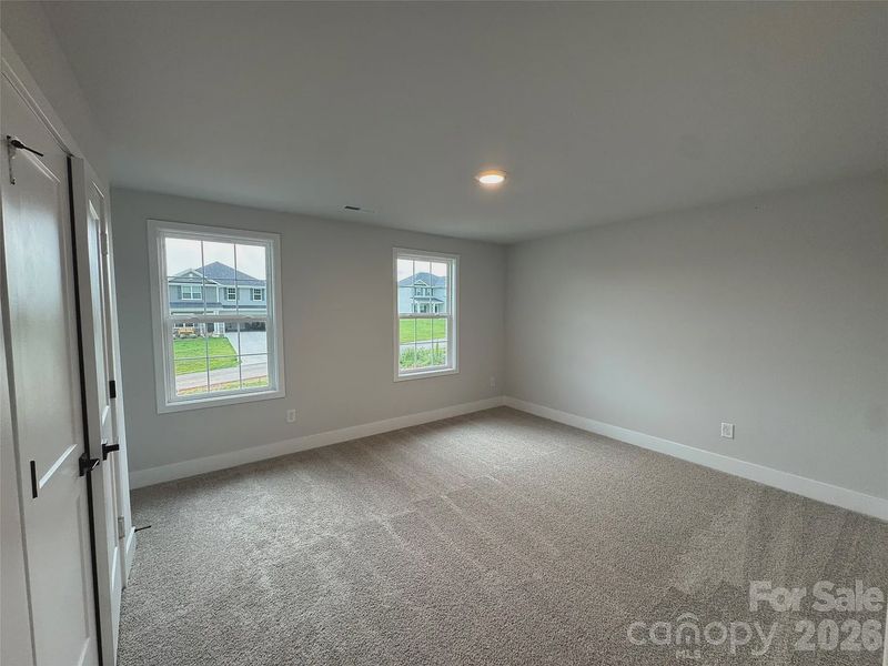 Spacious, unfurnished interior of a new home in Northlake, Statesville (Image 22).