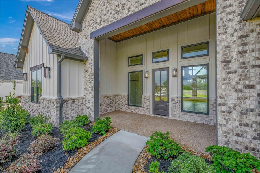 Exterior details and patio area of a home in , College Station (Image 4).