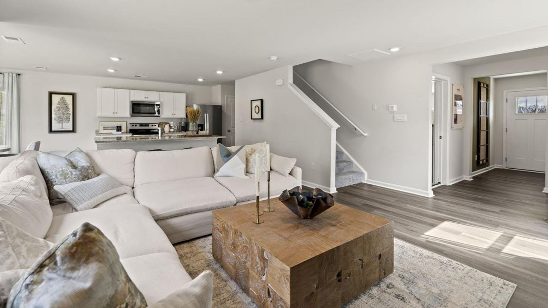 Furnished interior view inside a new home in Tooley Harbor, Elizabeth City (Image 7).