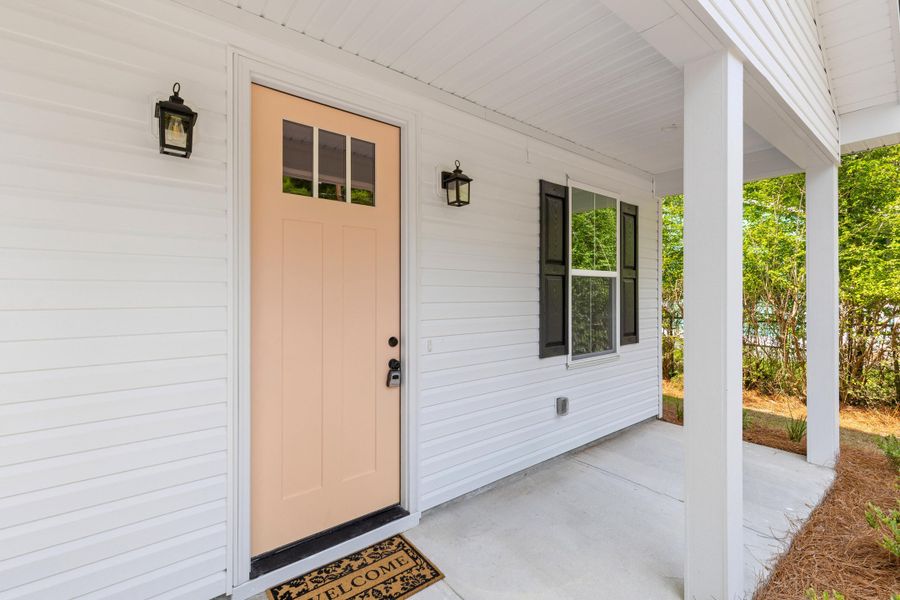 Exterior details and patio area of a home in , North Charleston (Image 3).
