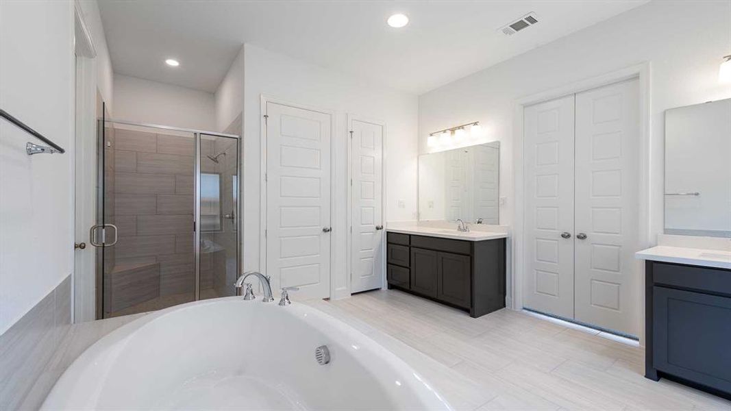 Furnished interior view inside a new home in North Sky 55', Celina (Image 15).