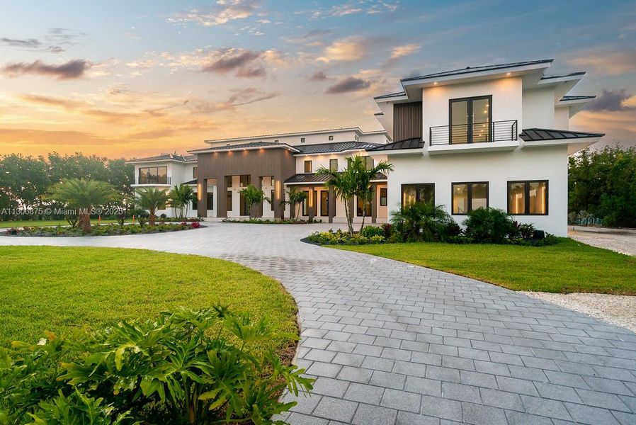 Private Gated Entry With Circular Driveway Private Gated Entry With Circular Driveway