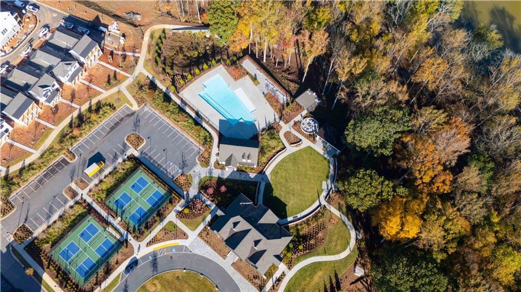 Community amenities in Waterside Townhomes, Peachtree Corners (Image 36).