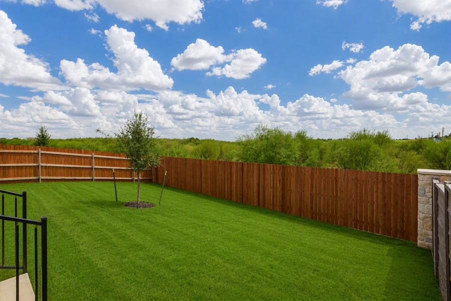 Exterior details and patio area of a home in Lisso, Pflugerville (Image 22).