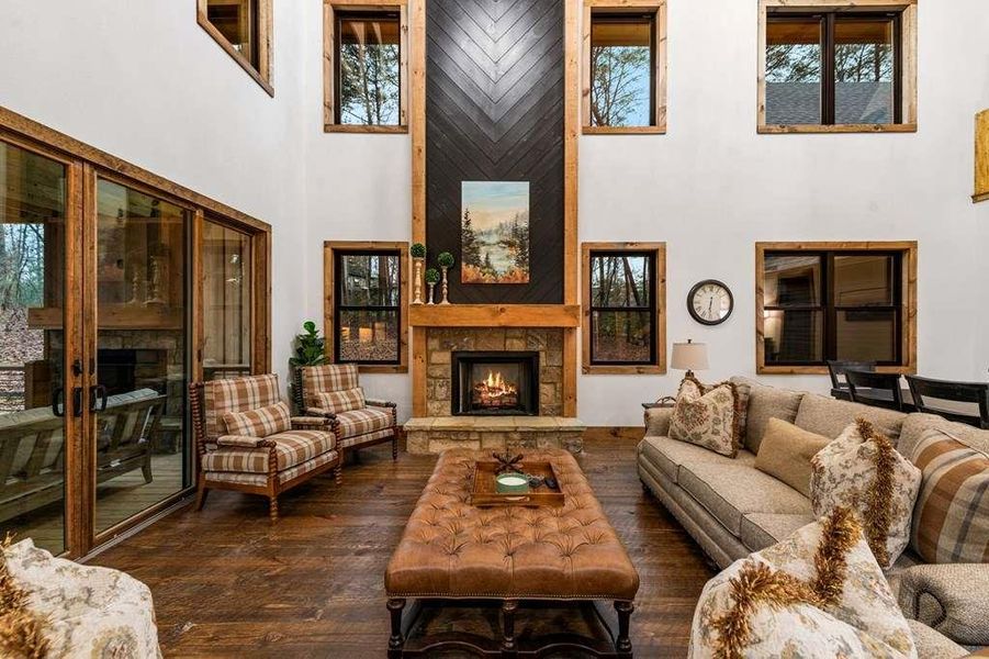 Furnished interior view inside a new home in , McCaysville (Image 46).