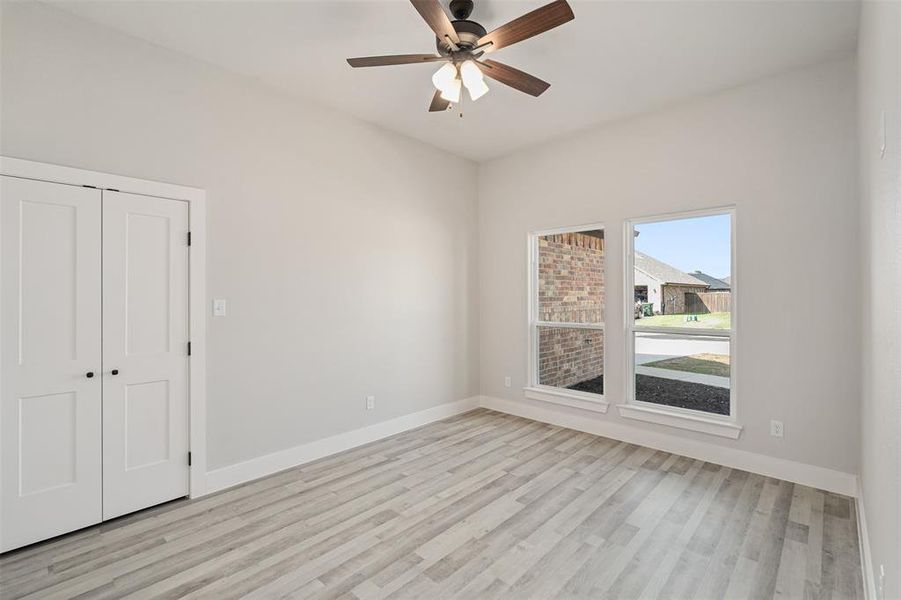 Spacious, unfurnished interior of a new home in , Mabank (Image 24).