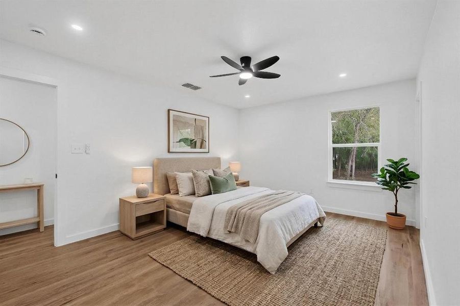 Furnished interior view inside a new home in , Seagoville (Image 8).