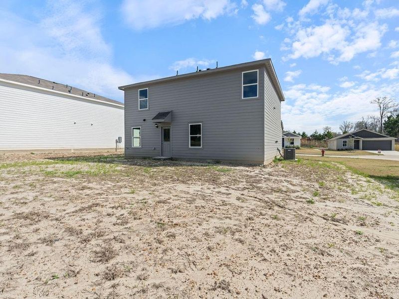 Exterior details and patio area of a home in Shirey Forest - Branches, Lufkin (Image 4).