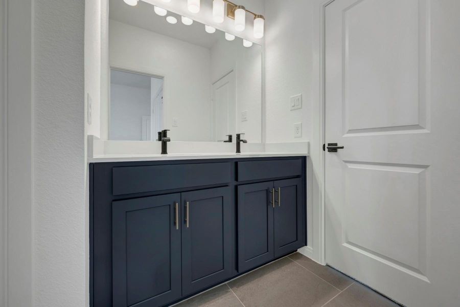 Furnished interior view inside a new home in The Grand Prairie 50’, Hockley (Image 8).