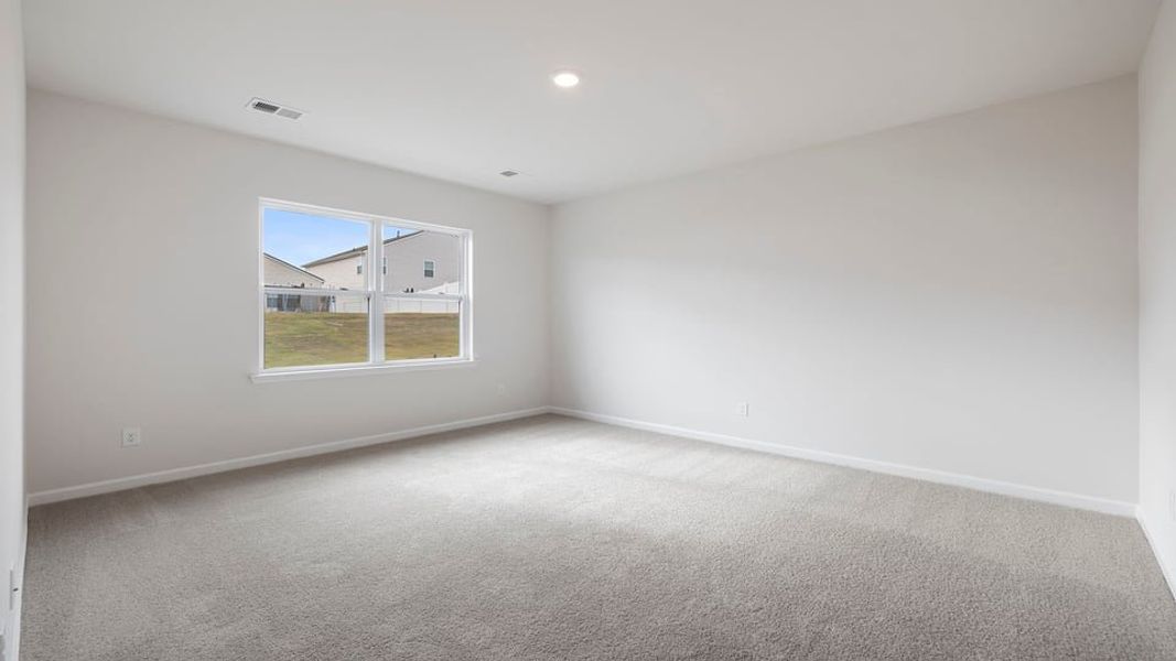 Spacious, unfurnished interior of a new home in Pine Lake Estates, Anderson (Image 25).
