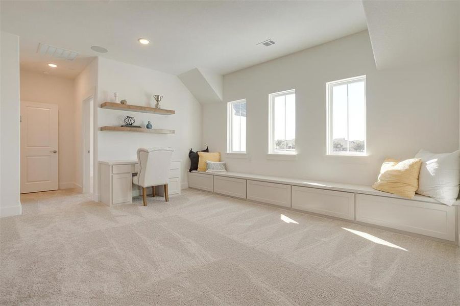 Furnished interior view inside a new home in Aledo Heights, Aledo (Image 27). Furnished interior view inside a new home in Aledo Heights, Aledo (Image 27).