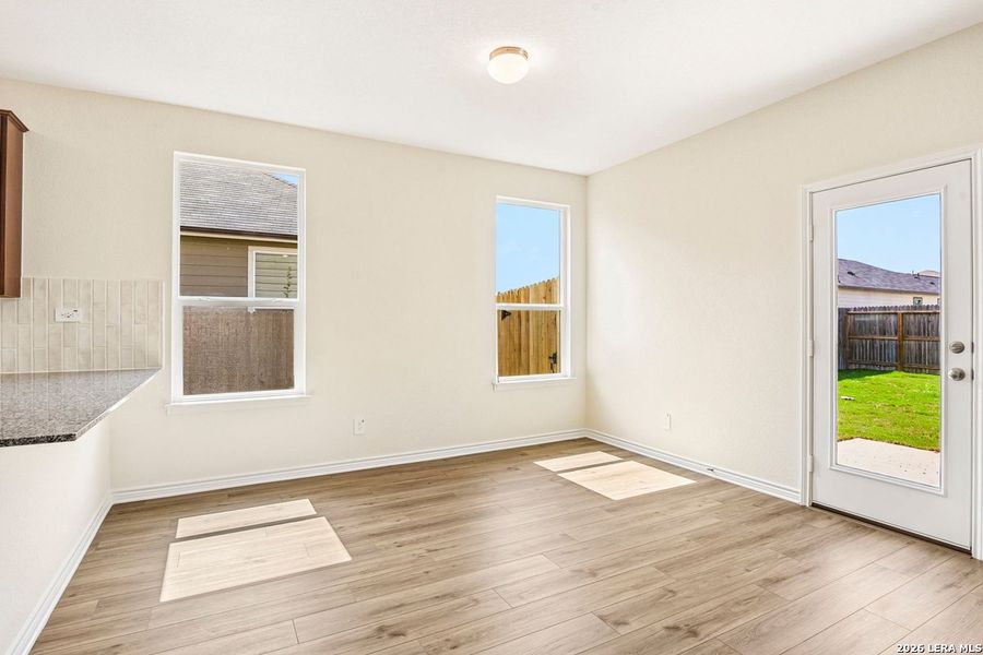 Spacious, unfurnished interior of a new home in Woodside Farms, Seguin (Image 38).