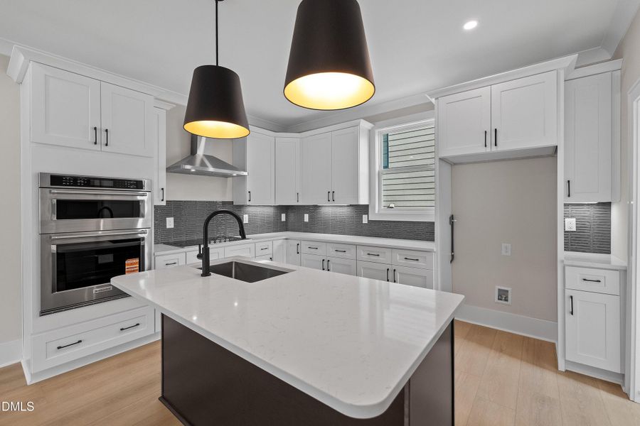 37-223 S West St _1712 37-223 S West St _1712