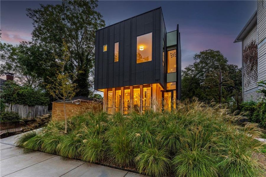 Exterior details and patio area of a home in , Atlanta (Image 35).