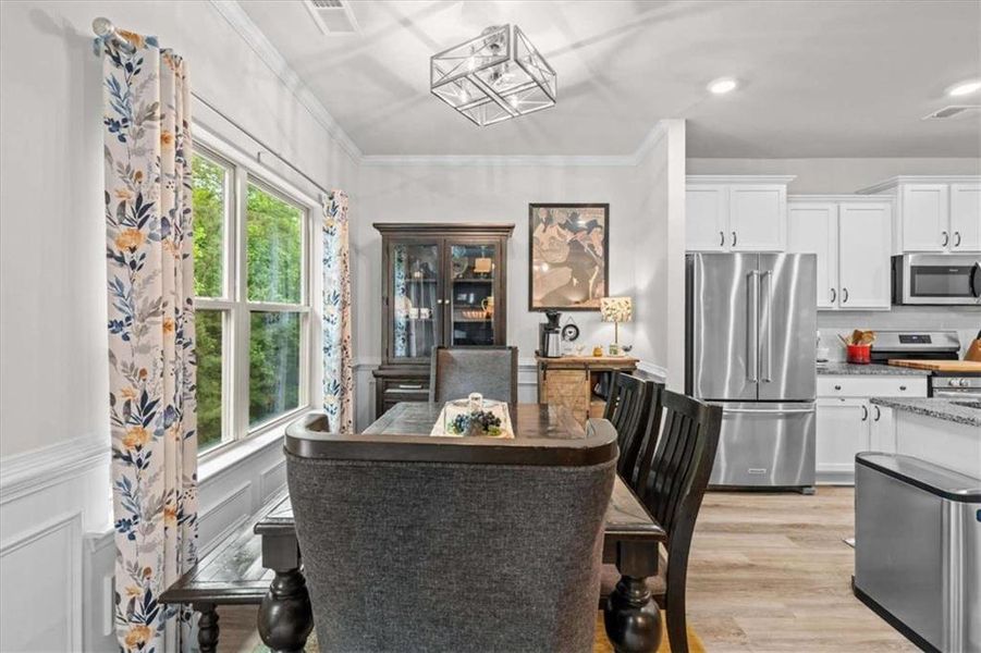 Furnished interior view inside a new home in Saddle Ridge, Bremen (Image 40).