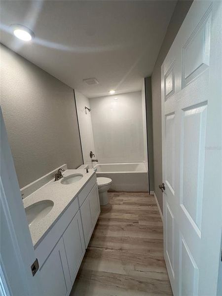 Image 8 of a home in . Image 8 of a home in .