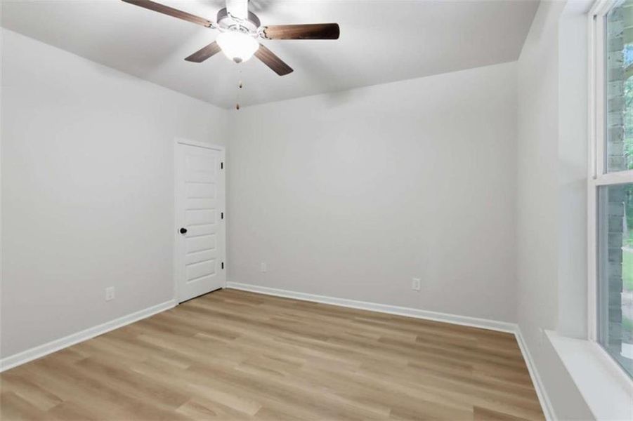 Spacious, unfurnished interior of a new home in Trinity Park, McDonough (Image 29).