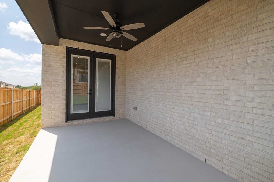 Representative exterior details of a home built from the Weston Plan by Highland Homes in The Crossvine, Schertz (Image 31). Representative exterior details of a home built from the Weston Plan by Highland Homes in The Crossvine, Schertz (Image 31).
