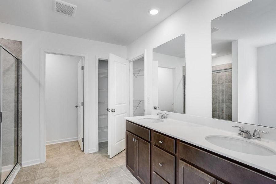 Furnished interior view inside a new home in Heritage River, Euharlee (Image 4).
