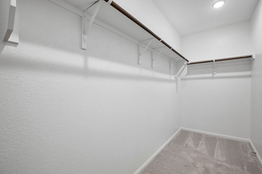 Spacious, unfurnished interior of a new home in Lisso, Pflugerville (Image 27).