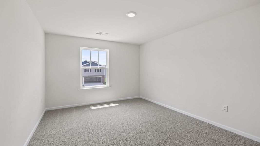 Spacious, unfurnished interior of a new home in Cedar Gap, Fountain Inn (Image 20).