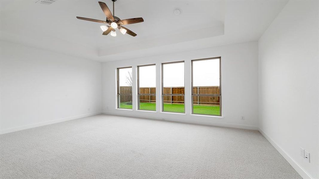 Spacious, unfurnished interior of a new home in Myrtle Creek 71', Waxahachie (Image 19).