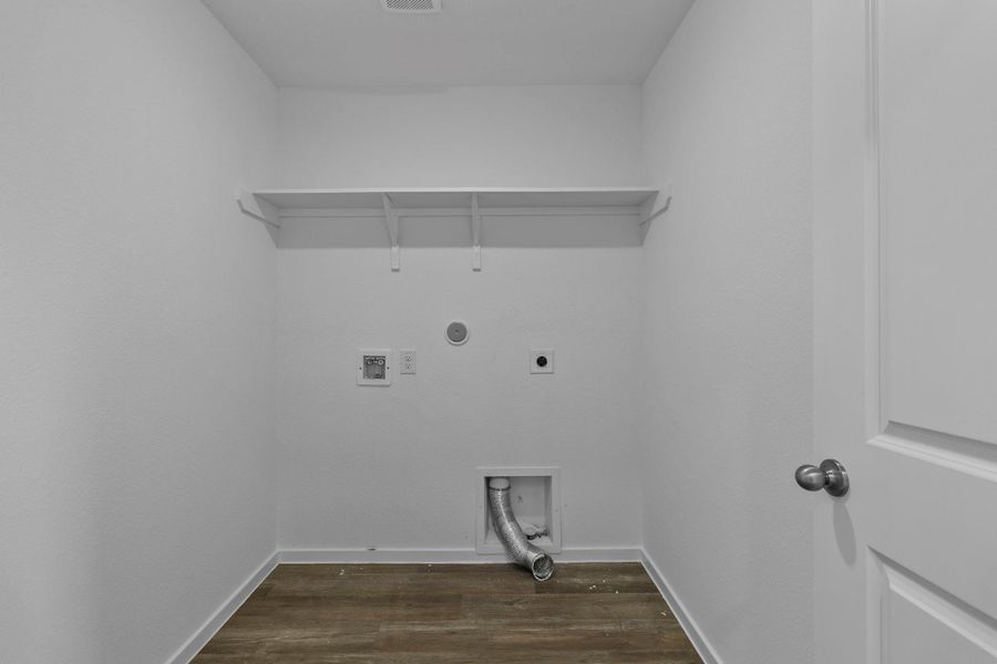 Spacious, unfurnished interior of a new home in Mill Creek, Magnolia (Image 25). Spacious, unfurnished interior of a new home in Mill Creek, Magnolia (Image 25).