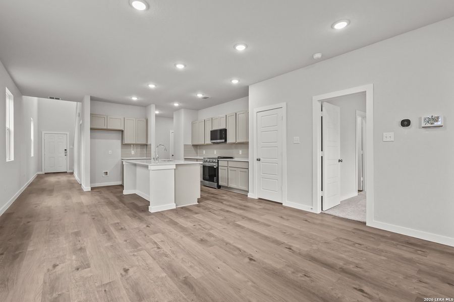 Furnished interior view inside a new home in Park Place, New Braunfels (Image 12).
