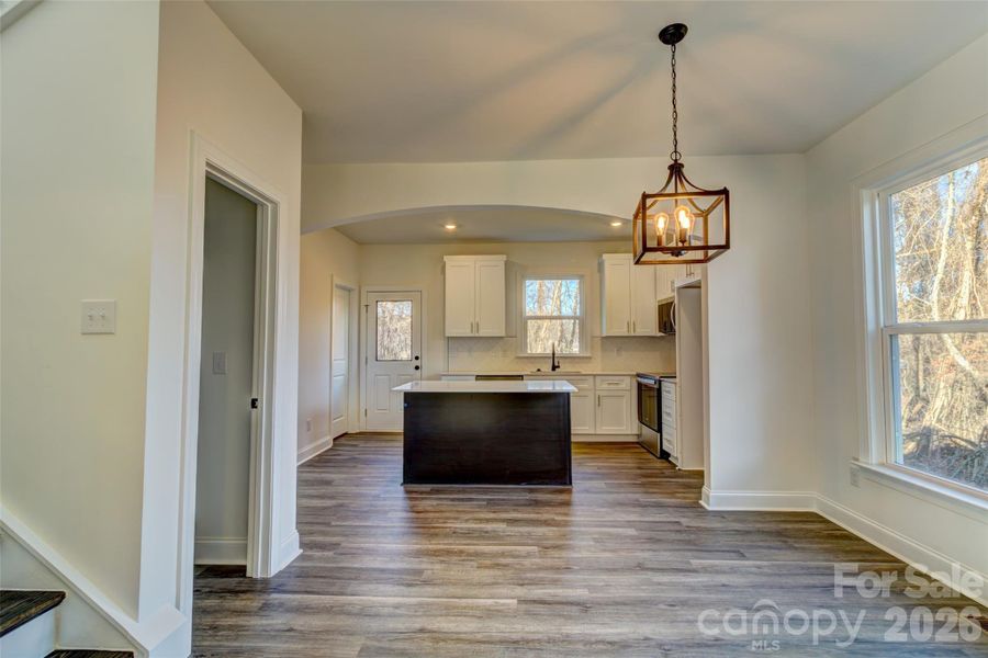 Spacious, unfurnished interior of a new home in , Shelby (Image 13).