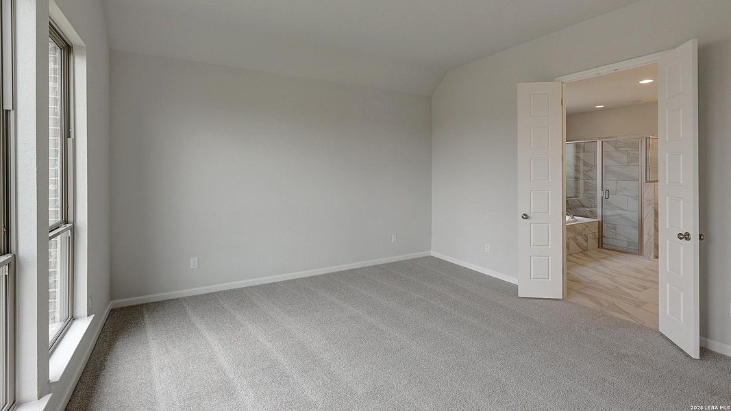 Spacious, unfurnished interior of a new home in Arcadia Ridge, San Antonio (Image 17).