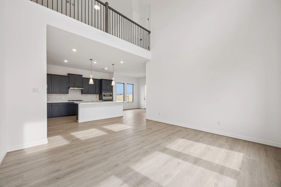 Spacious, unfurnished interior of a new home in Bergamo, Katy (Image 12).