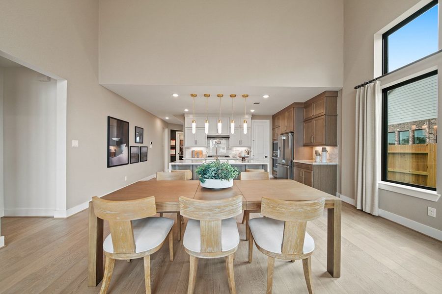 Furnished interior view inside a new home in Grange 45', Katy (Image 15).
