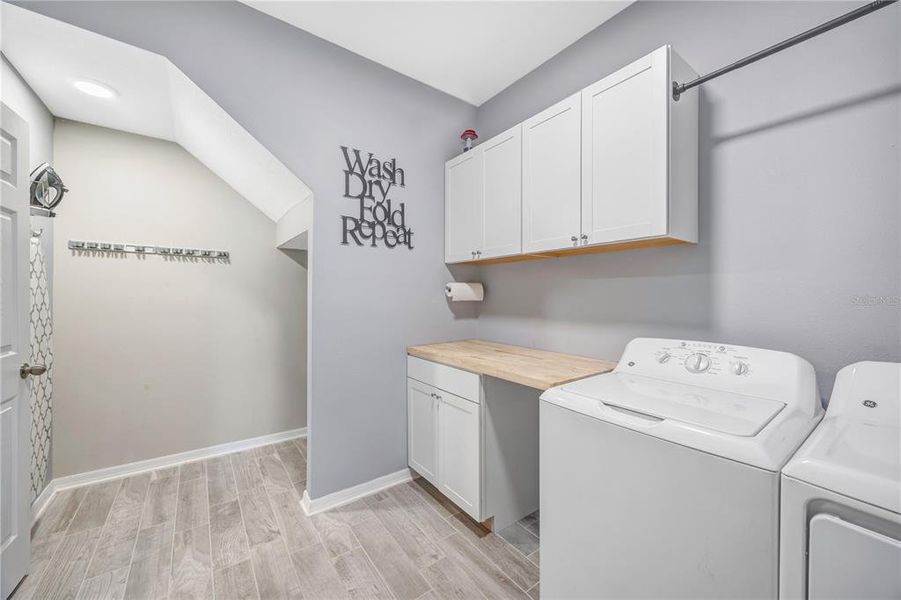Furnished interior view inside a new home in , Wesley Chapel (Image 10).