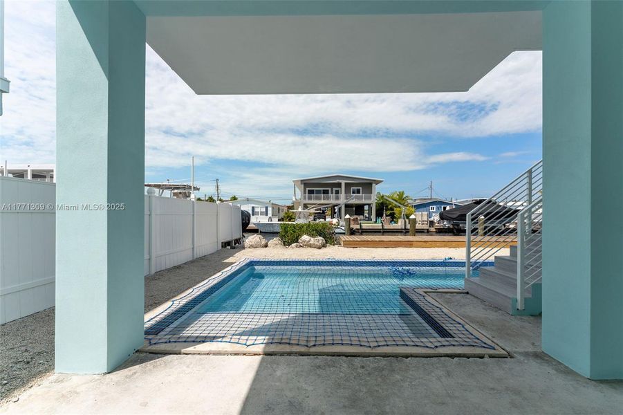 Exterior details and patio area of a home in , Key Largo (Image 27).